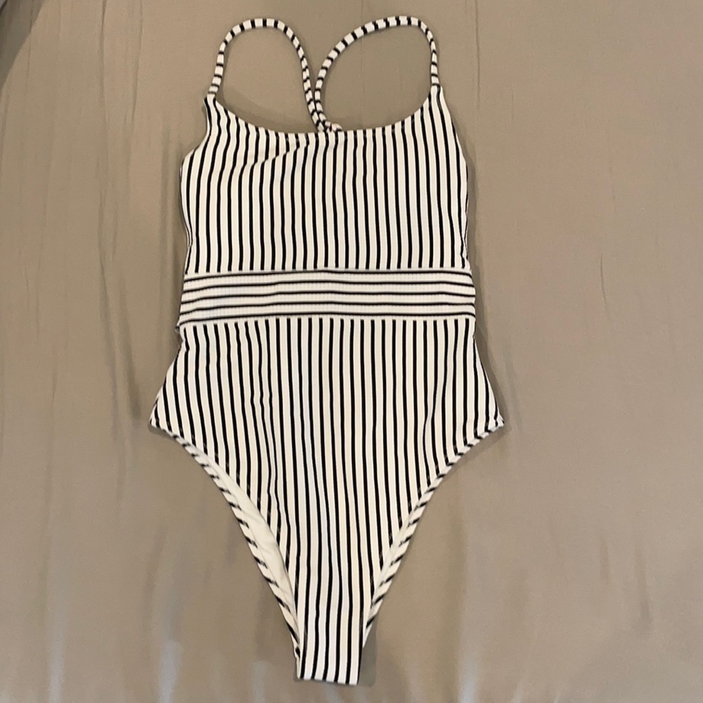 Bathing suit